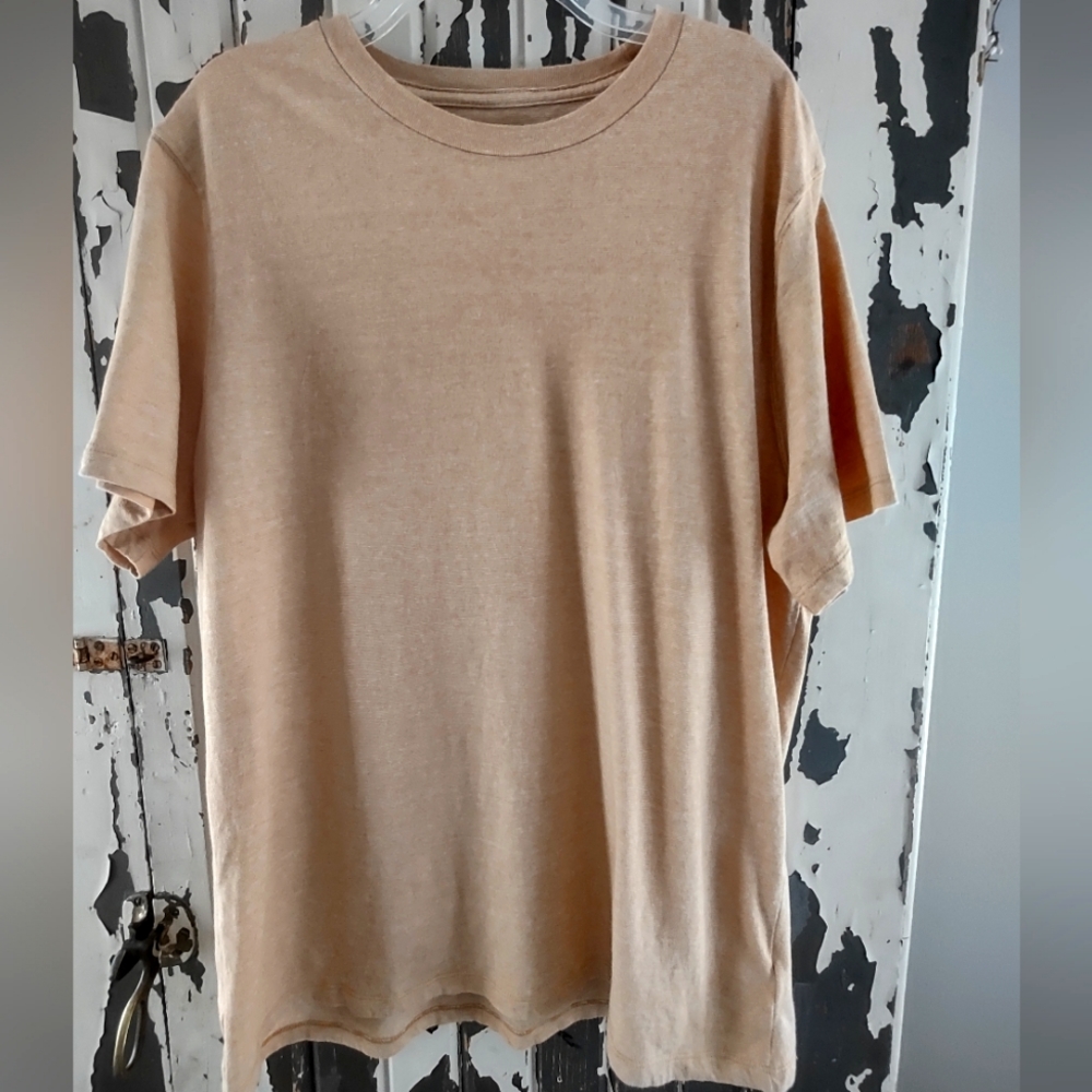 LARGE CREW SHORT SLEEVED TEE